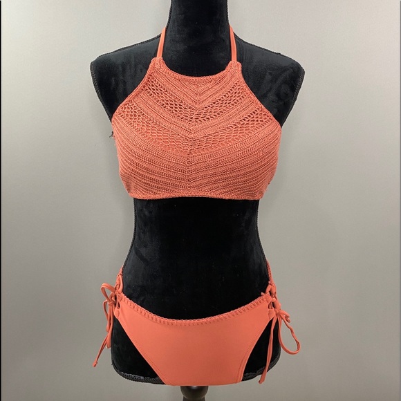 jcpenney Other - JCPenney Rust Crocheted Halter Bikini Size L